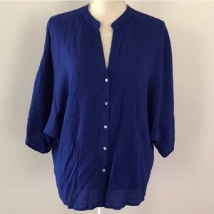 ❄️ 3 for $10 ❄️ Blue Oversized Blouse